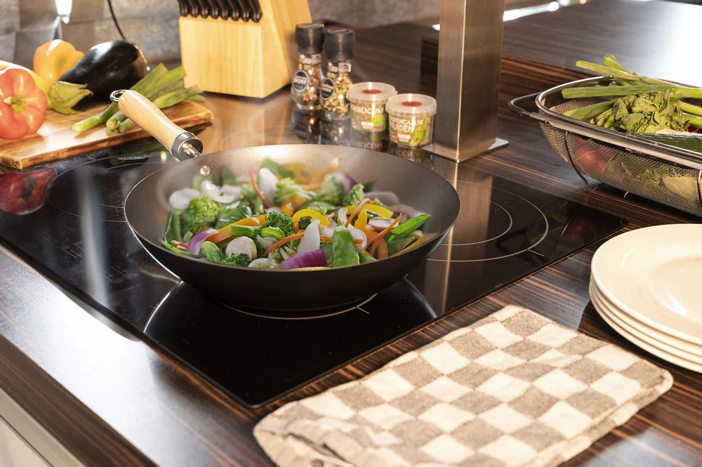 Asian style wok pan with non-stick coating, 30 cm