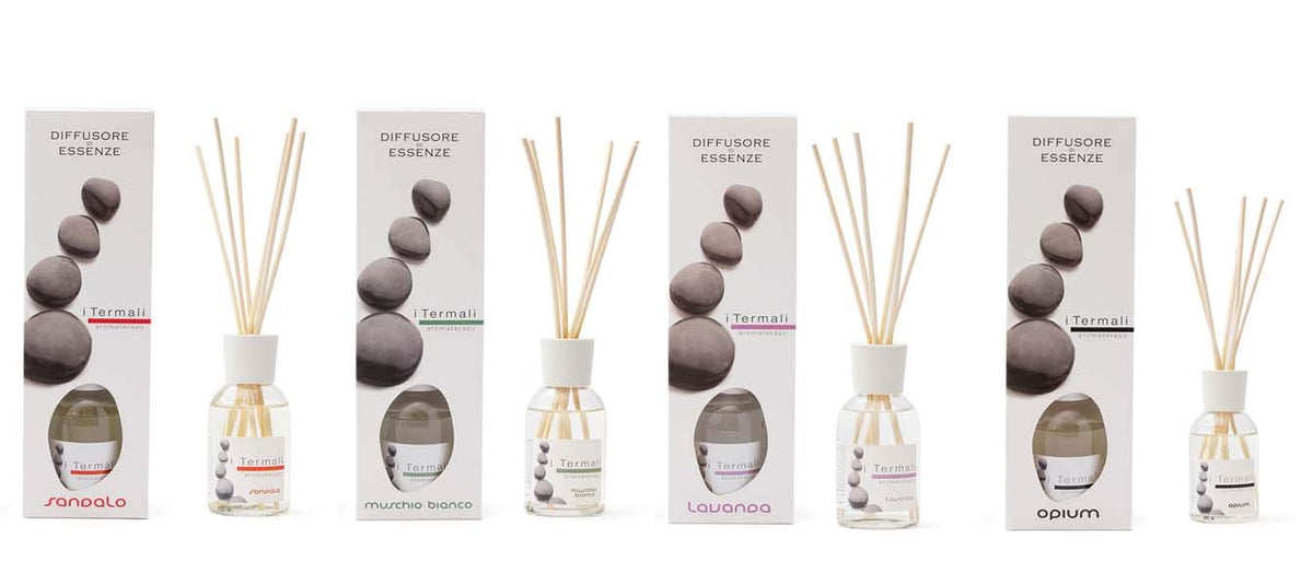 Set 4 Diffusori di Essenze Aromaterapia con Bastoncini 100ml - Lavanda, Muschio Bianco, Opium, Sandalo - I Profumi della Natura