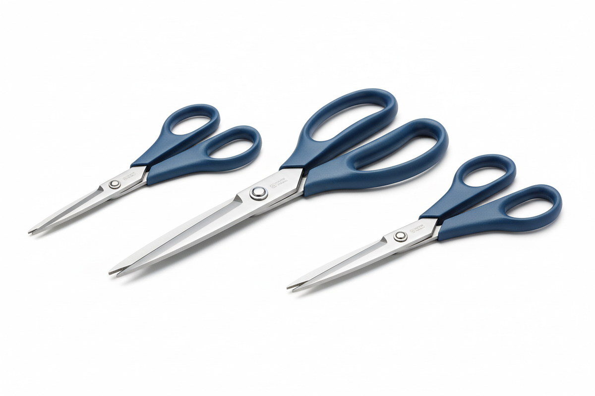 Dettaglio forbici inox 5 misure diverse