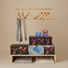 Set Organizzazione Armadio: 6 Confezioni Tarmiblok Lavanda, 12 Grucce in Legno 45 cm e 2 Scatole con Coperchio 50 × 40 x 25 cm